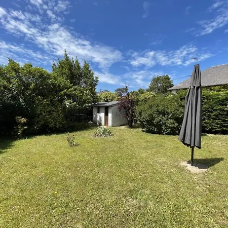 Semesterbostad Maison Plain-pied A 150m De La Avec Jardin Clos Et Terrasse - - Fr-1-361-34 Jullouville-les-Pins