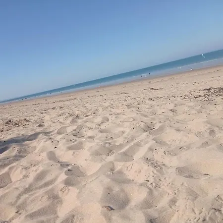 Maison Plain-pied A 150m De La Avec Jardin Clos Et Terrasse - Сasa de vacaciones *