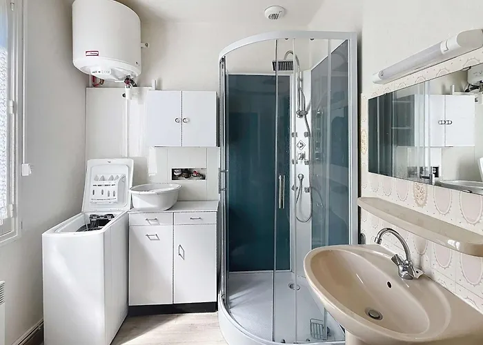 Maison Plain-pied A 150m De La Avec Jardin Clos Et Terrasse - - Fr-1-361-34 別荘 *